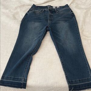 Time and Tru Women’s Dark Blue Flare Jeans Sz 14 High Rise NWOT